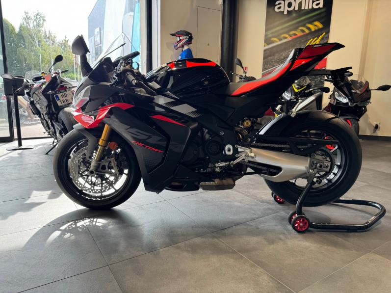 APRILIA RSV4 1100 FACTORY