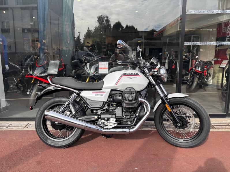 MOTO GUZZI V7 SPECIAL